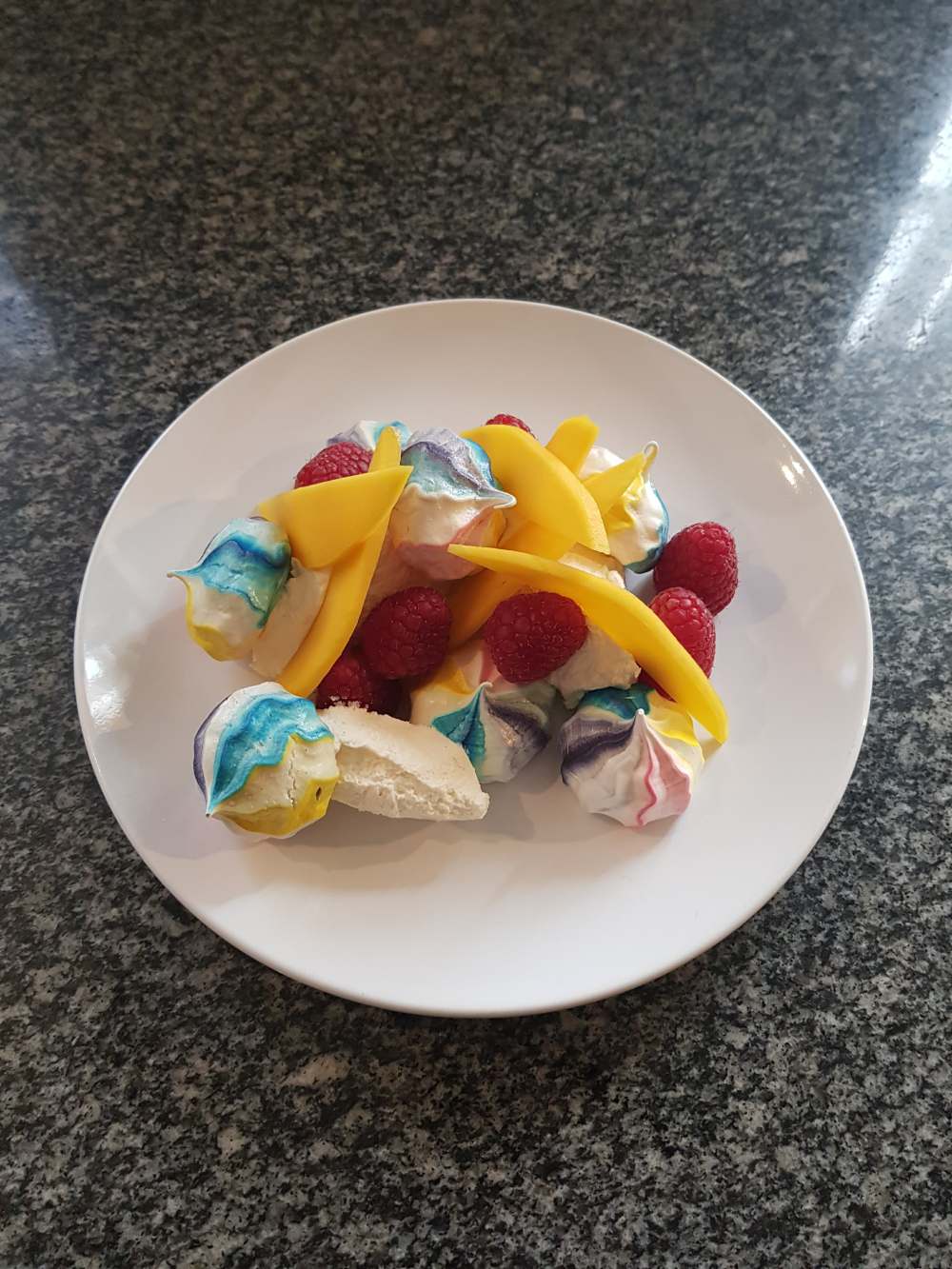 29955864_1917220434976319_170044559_o